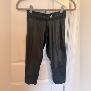 BNWT adidas by Stella McCartney black cropped leggings with mesh, sz XS